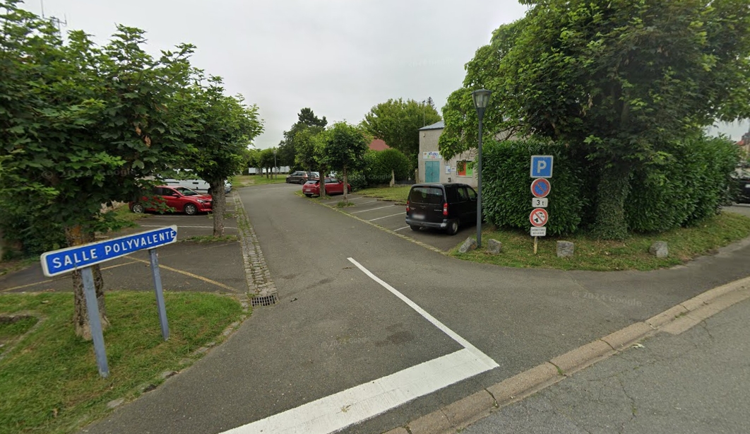 Photo de la rue vers la salle Photo de la rue vers la salle